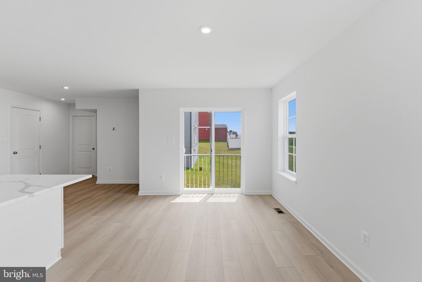 123 Grayling Road photo 9