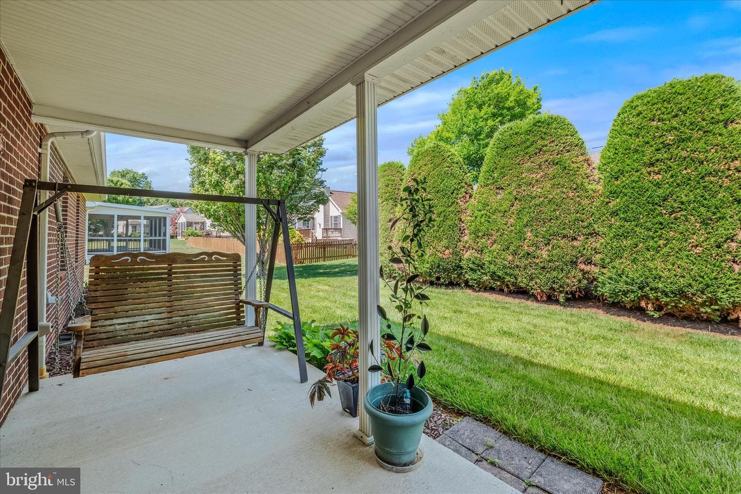 501 Lilac Lane photo 11