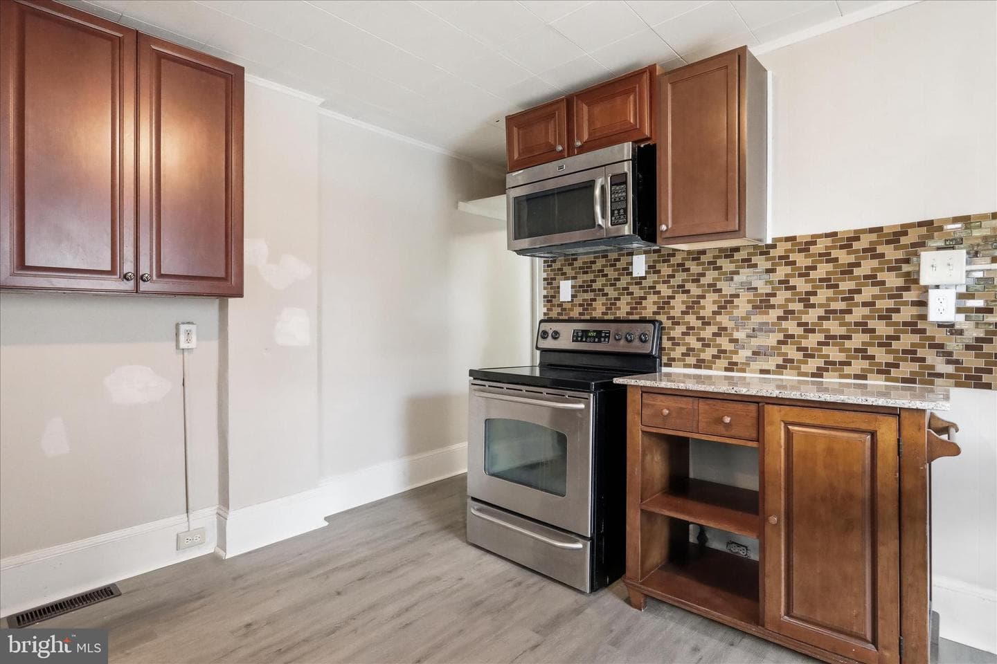 226 N Spring Street photo 13