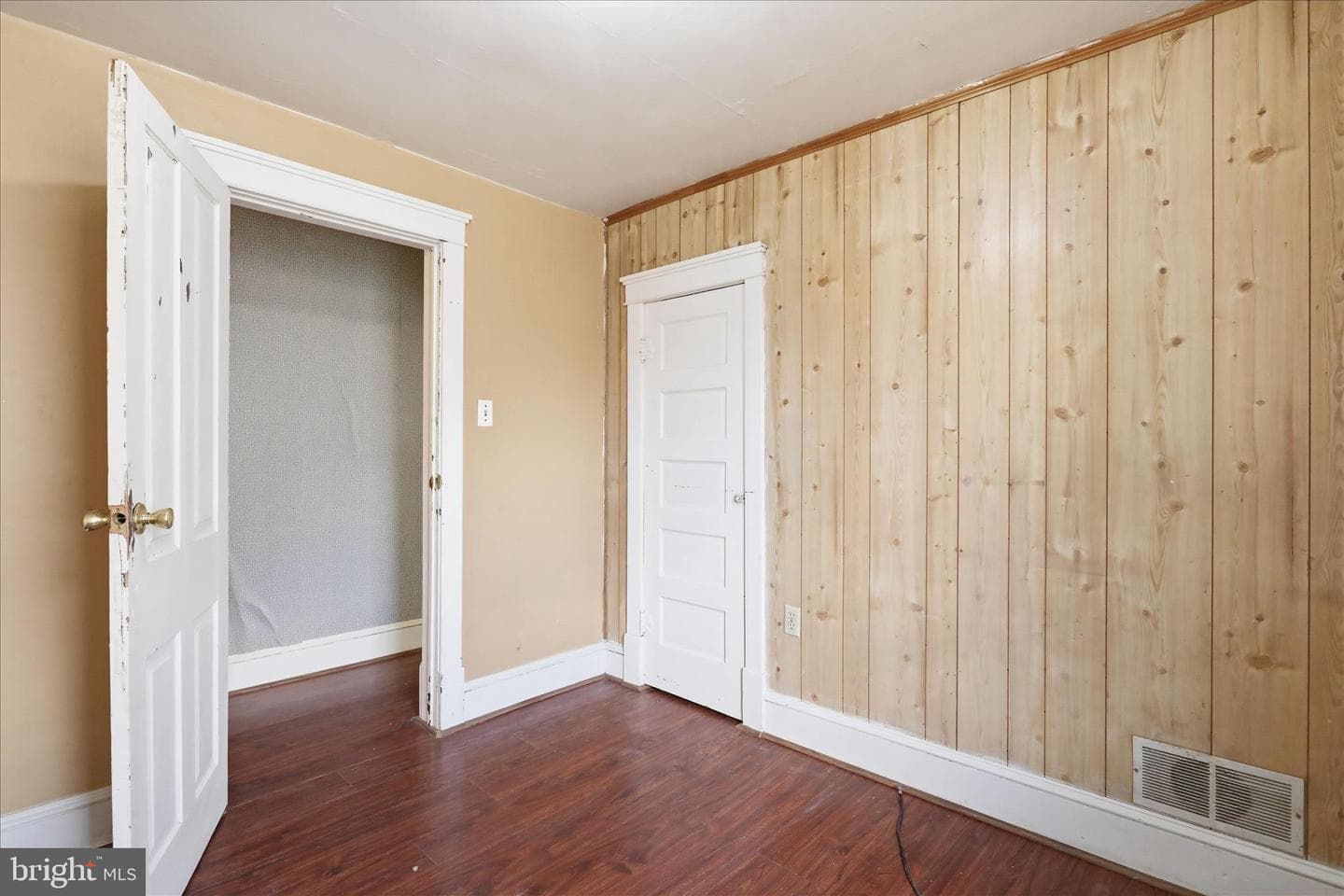 226 N Spring Street photo 23