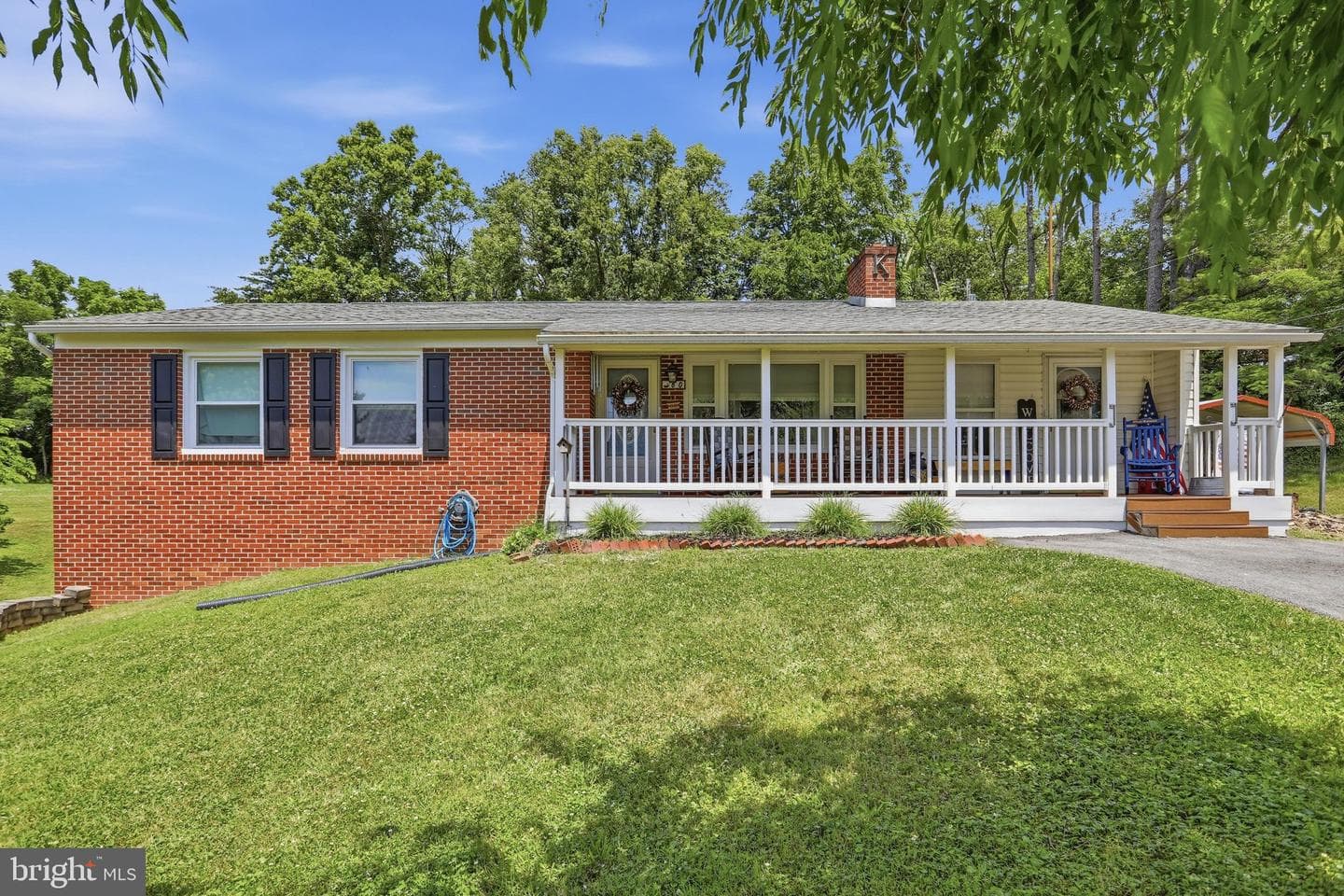 60 Elliott Drive photo 3