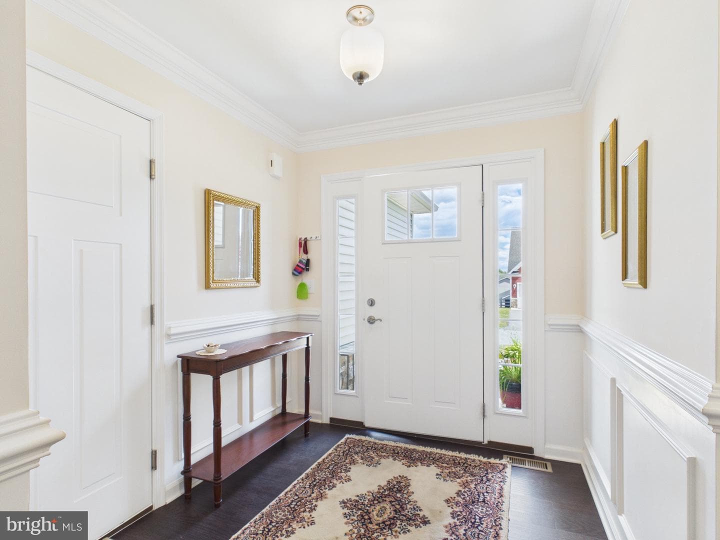 185 Twickenham Drive photo 12