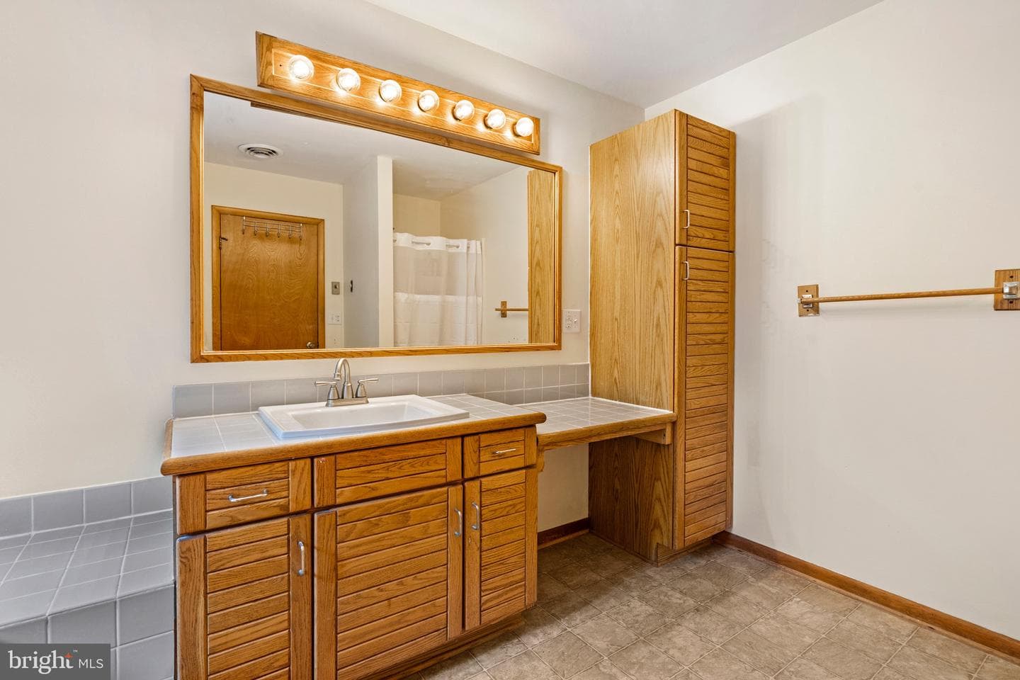 903 Colston Drive photo 30
