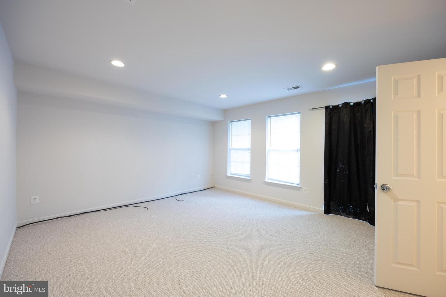 42 Magellan Drive photo 11