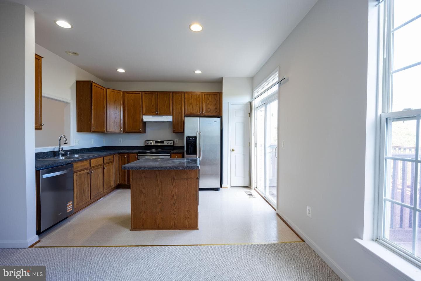42 Magellan Drive photo 18