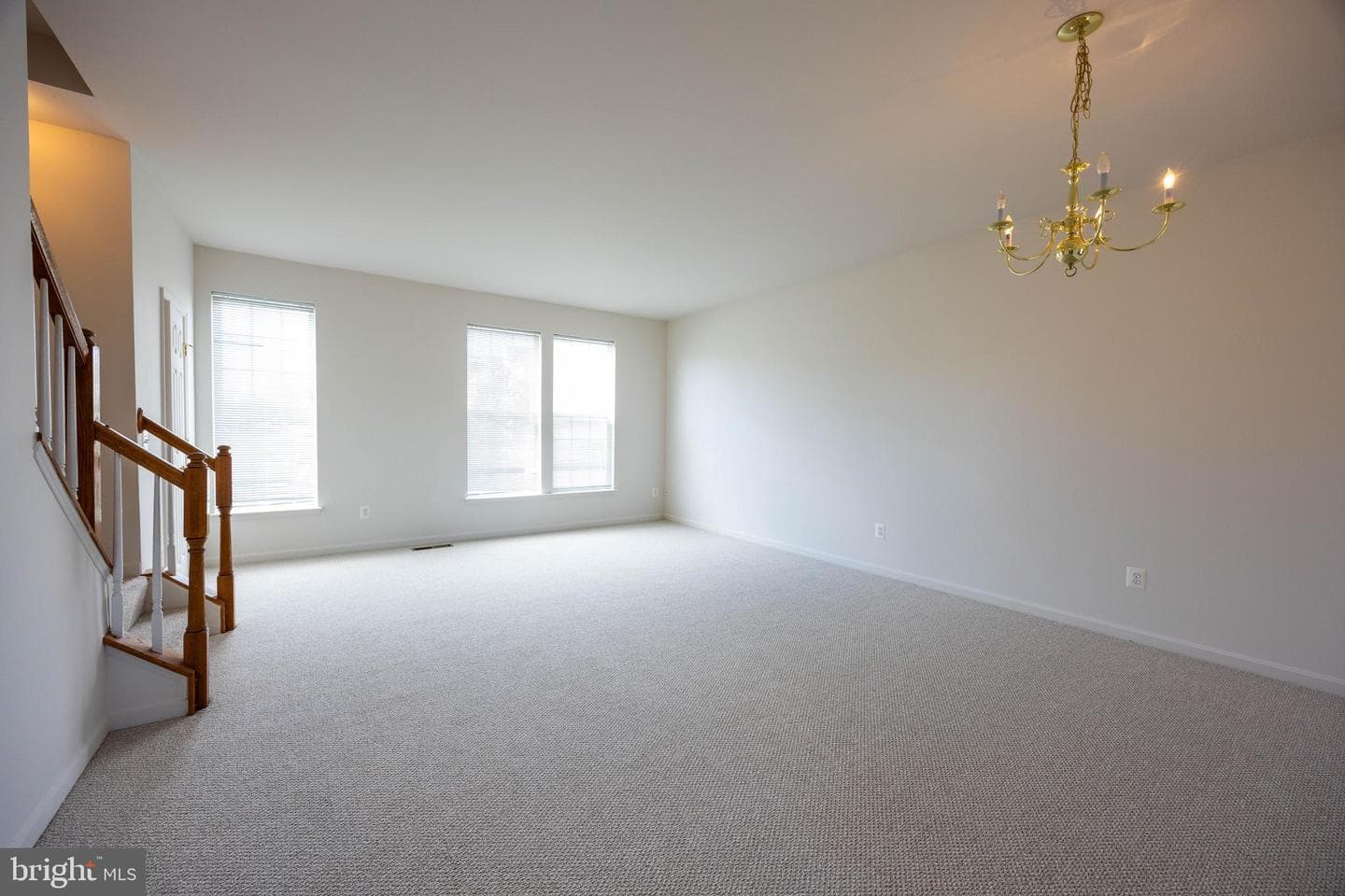 42 Magellan Drive photo 26