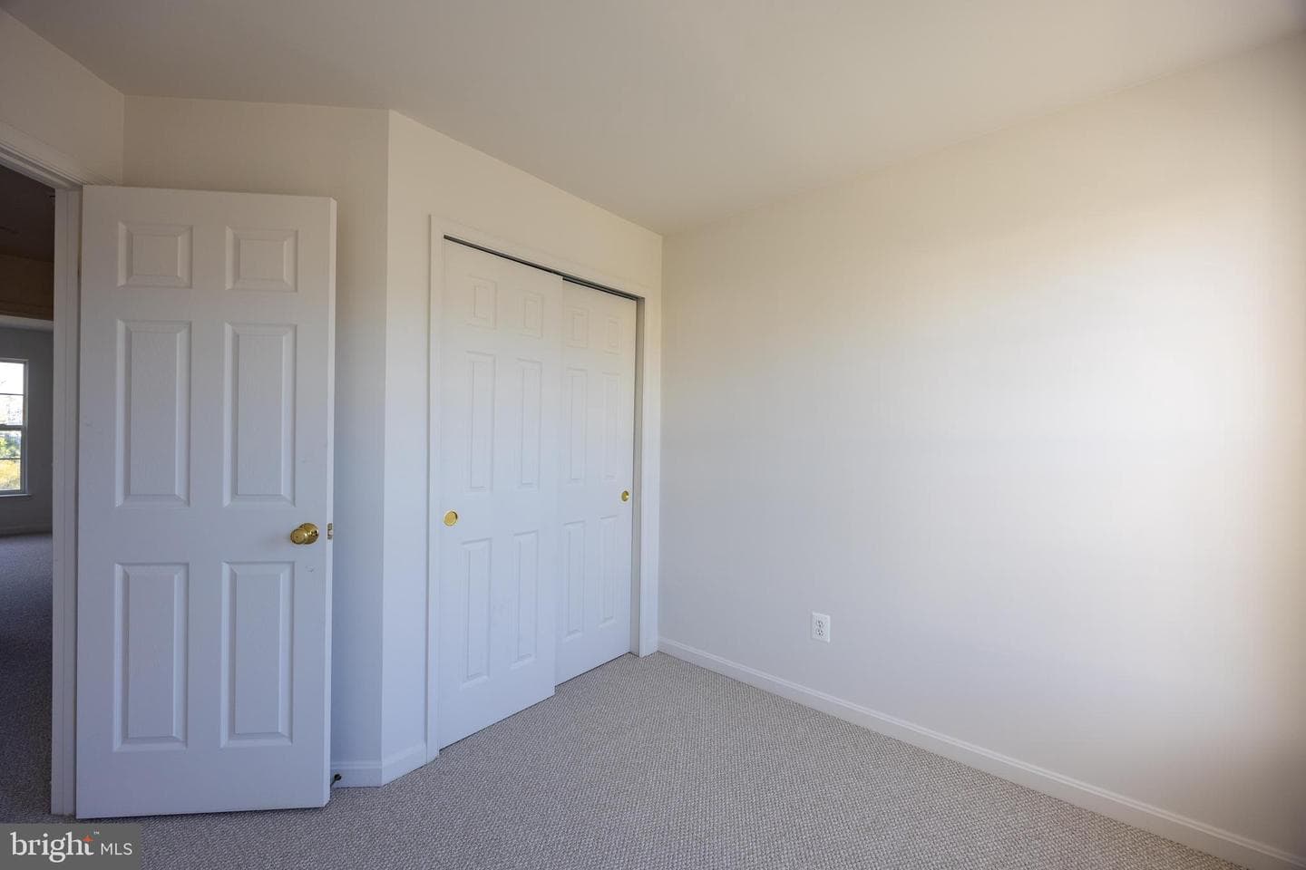 42 Magellan Drive photo 35
