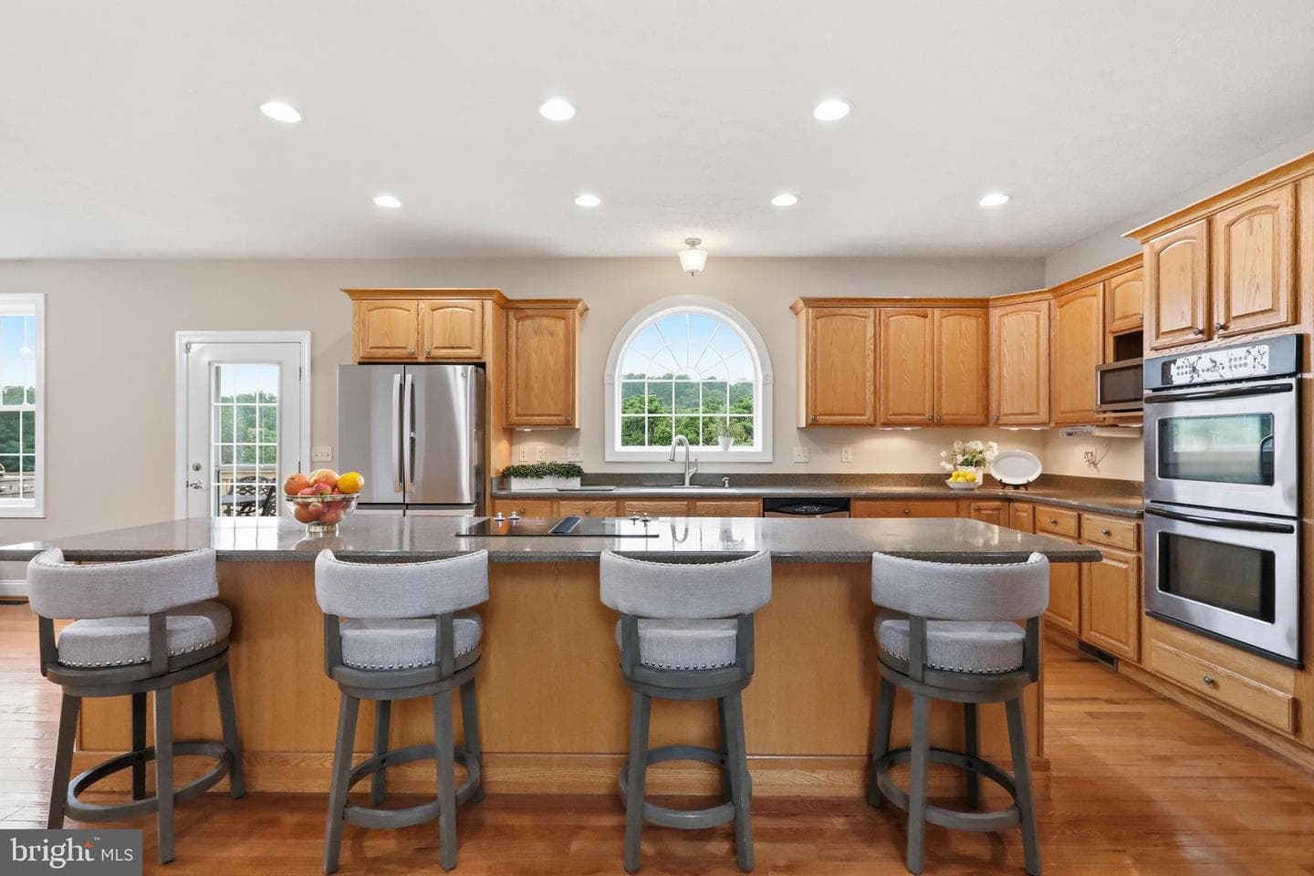 18 Treasure Drive photo 16