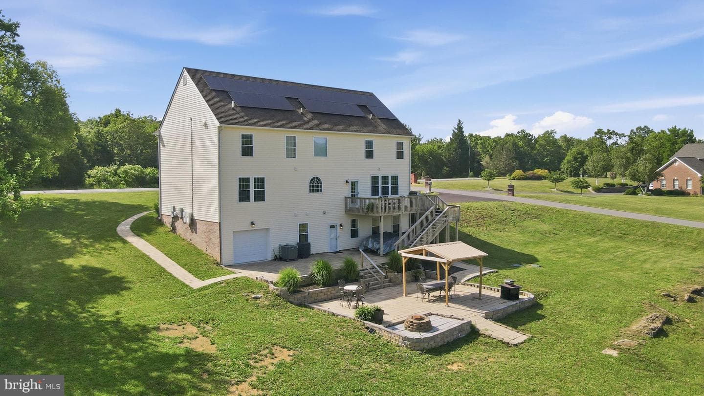 18 Treasure Drive photo 46
