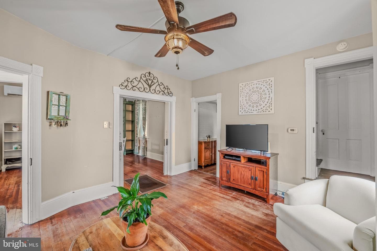 719 S Raleigh Street photo 10