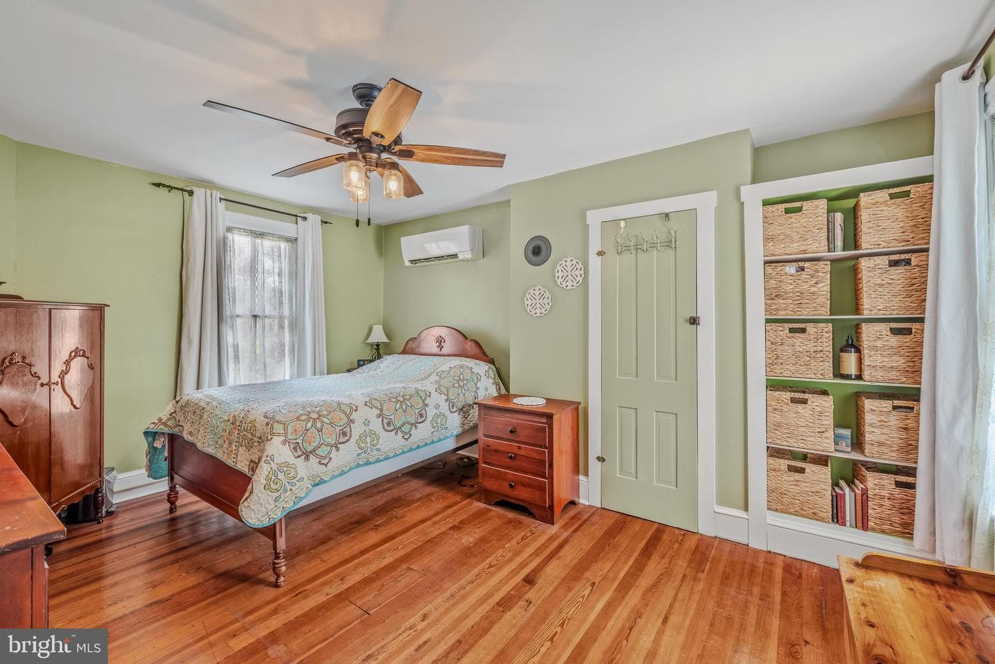 719 S Raleigh Street photo 21