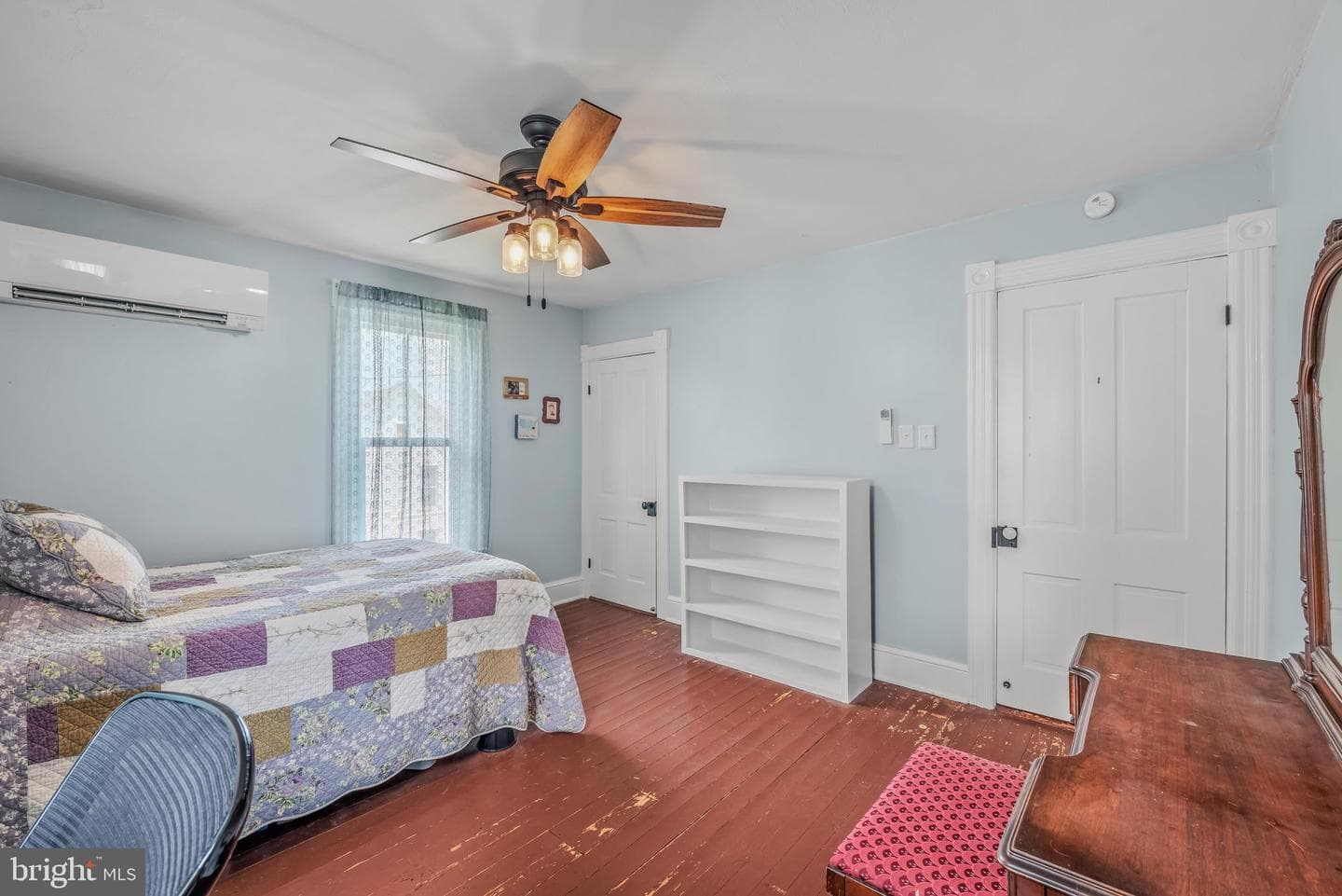 719 S Raleigh Street photo 25