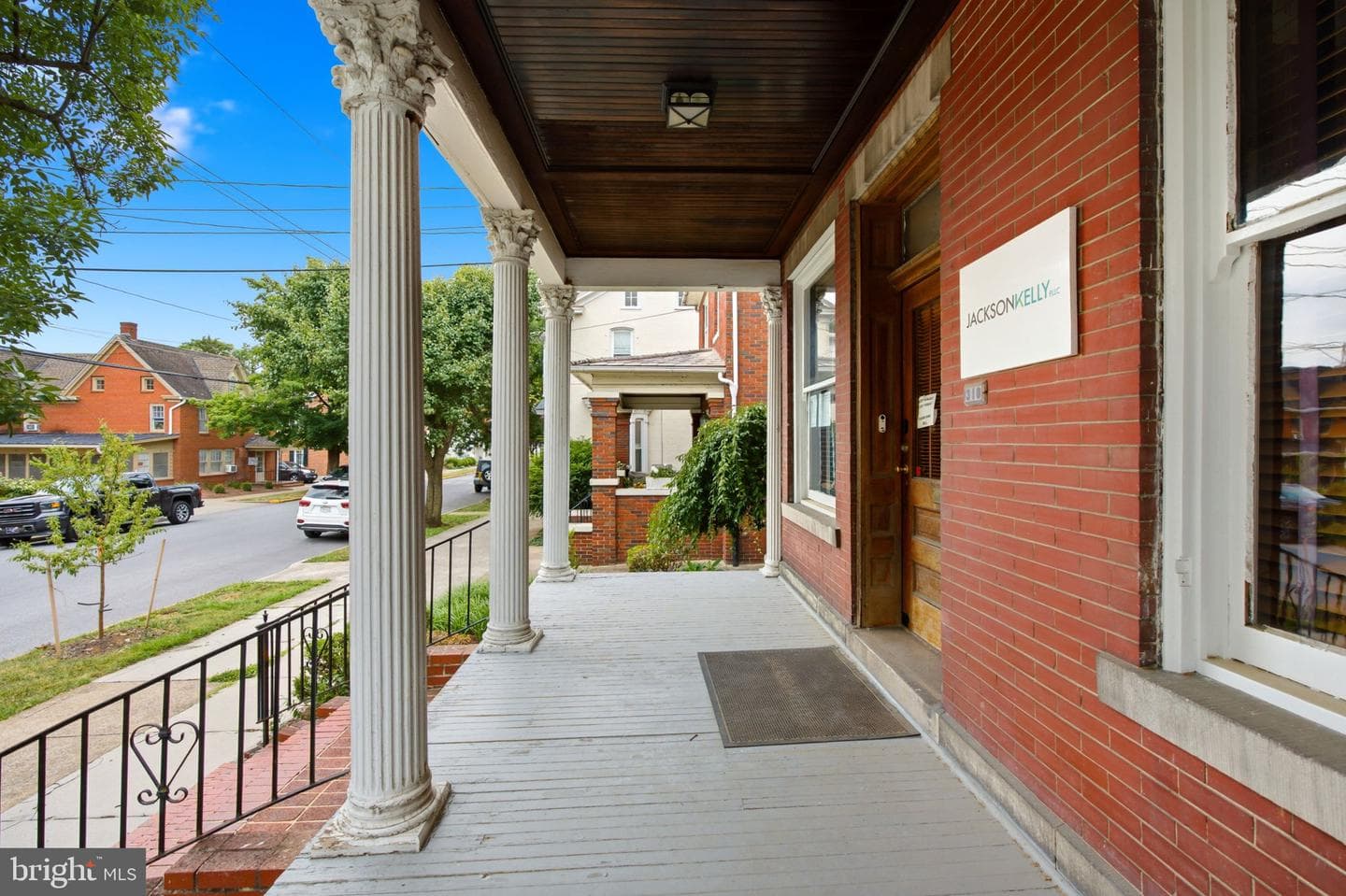 310 W Burke Street photo 6