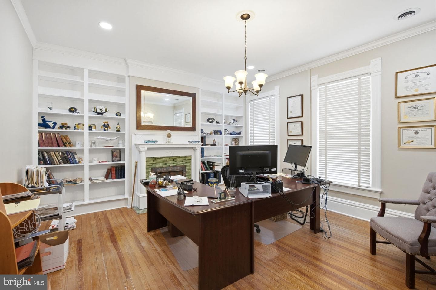 310 W Burke Street photo 64