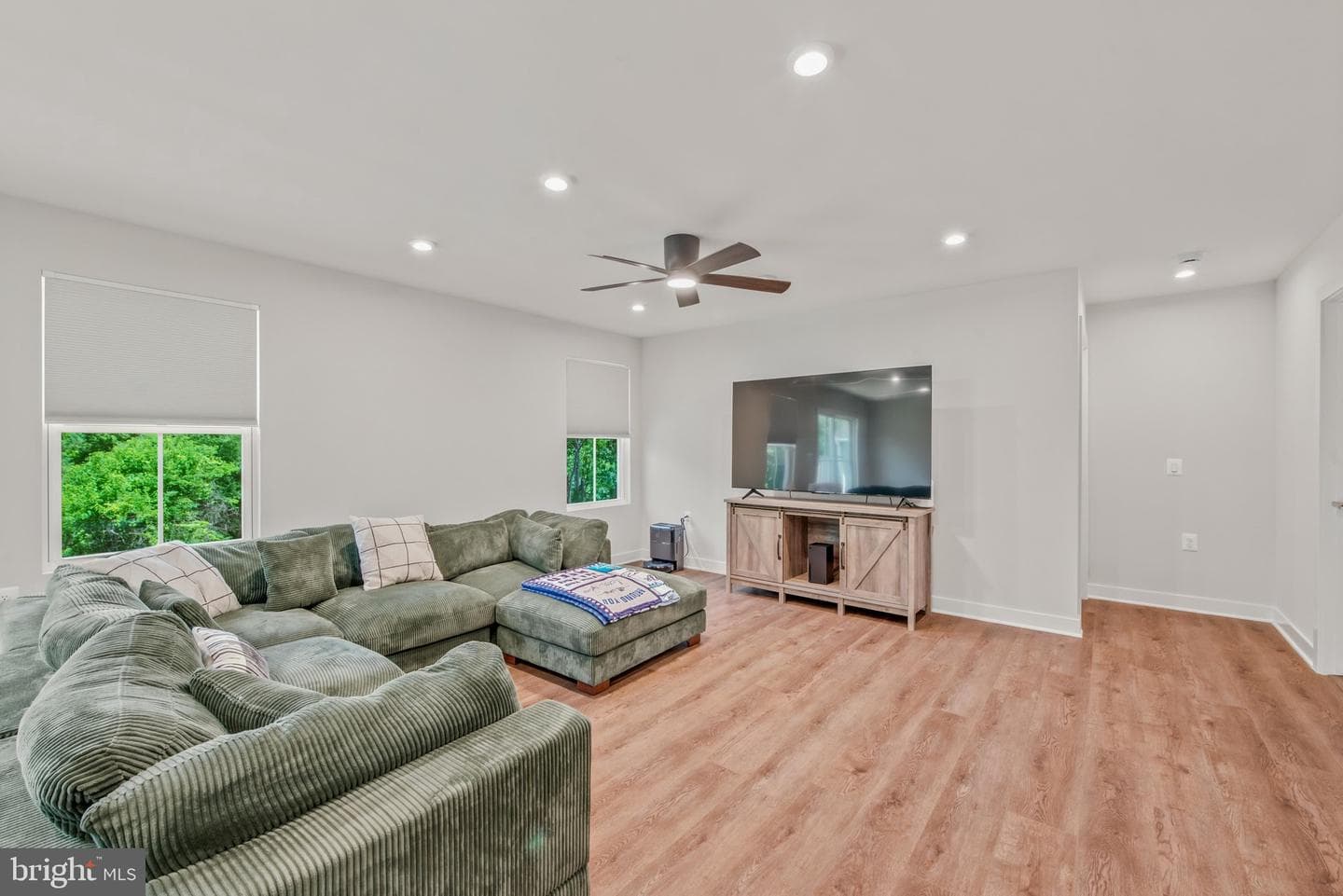 566 Makers Way photo 10