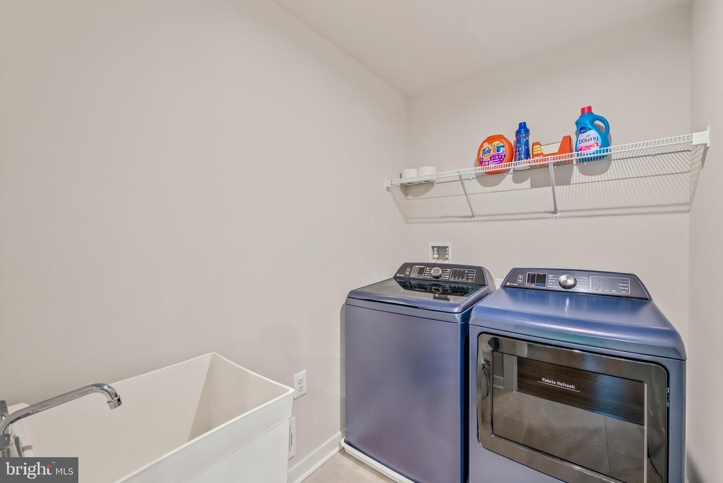 566 Makers Way photo 16