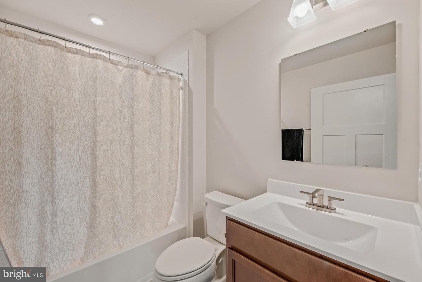 566 Makers Way photo 19