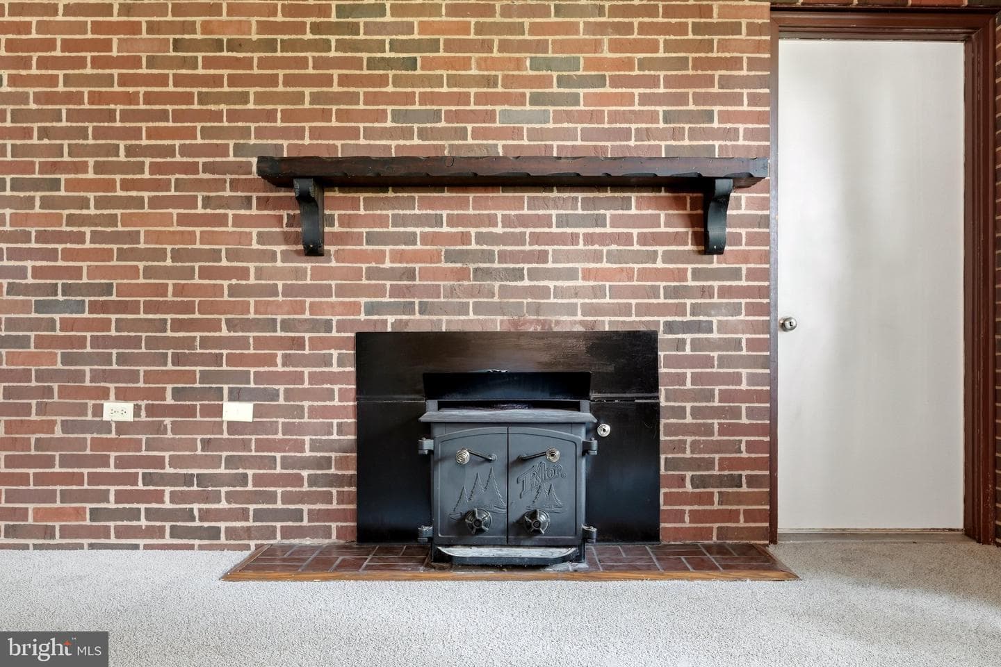 23 Drake Avenue photo 13
