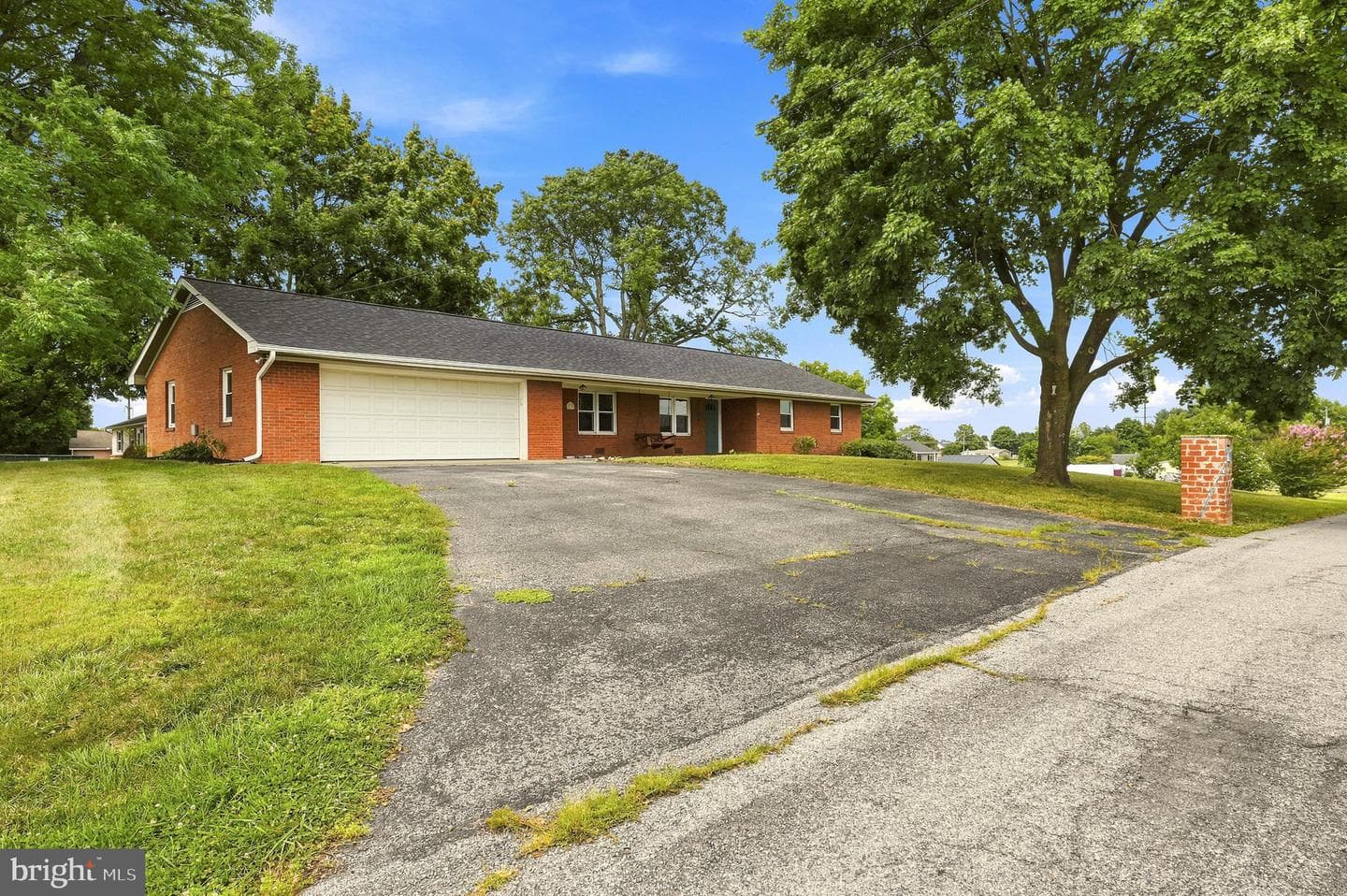 23 Drake Avenue photo 2