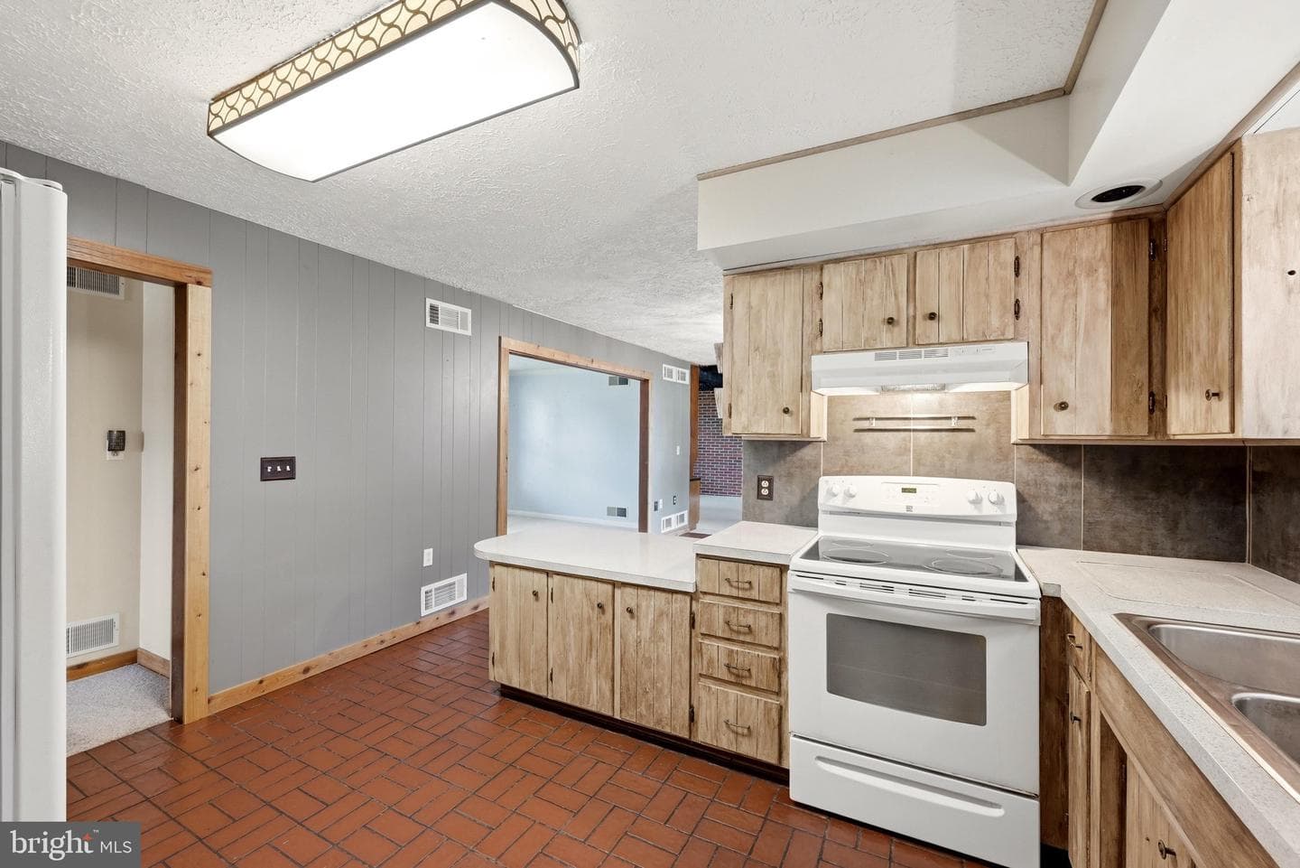 23 Drake Avenue photo 20