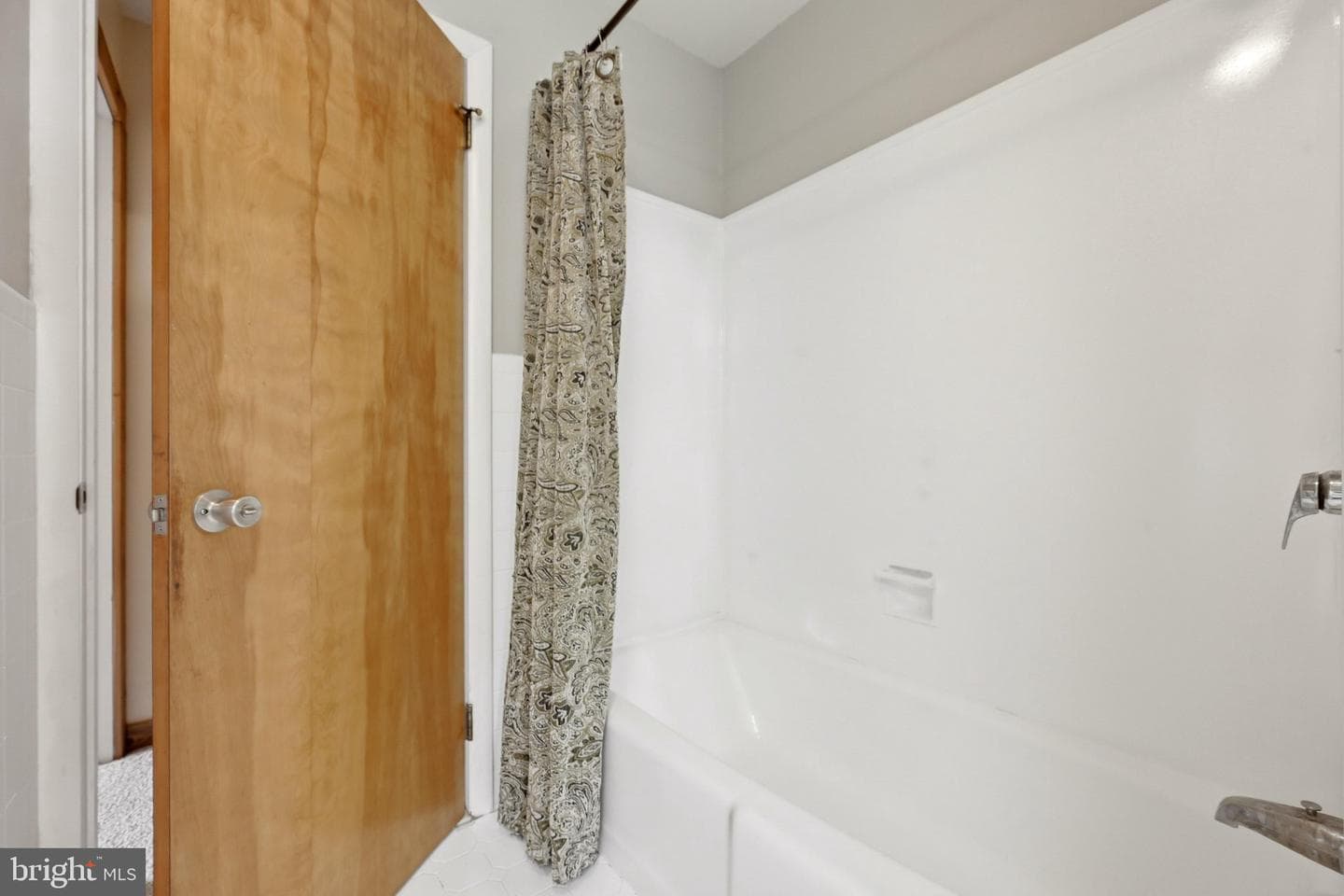 23 Drake Avenue photo 28