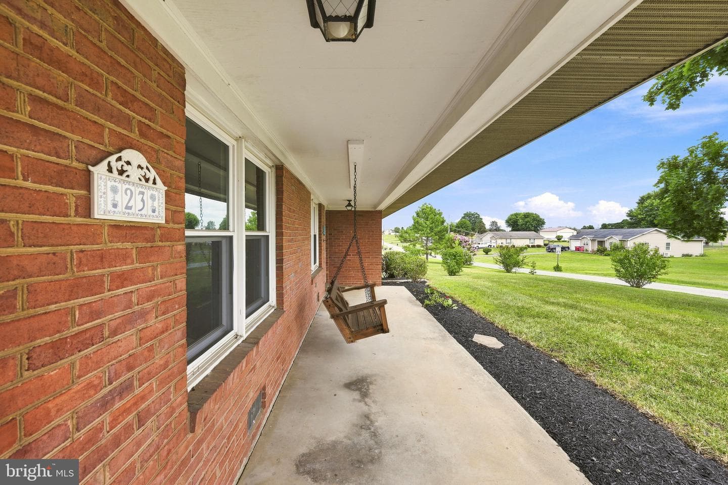 23 Drake Avenue photo 4