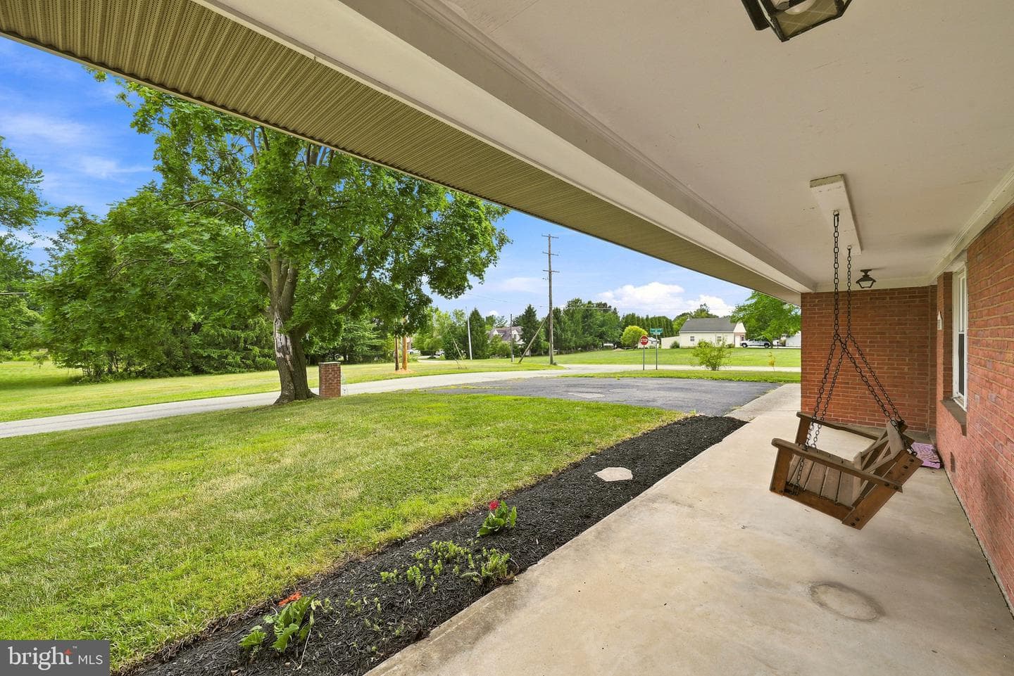23 Drake Avenue photo 5
