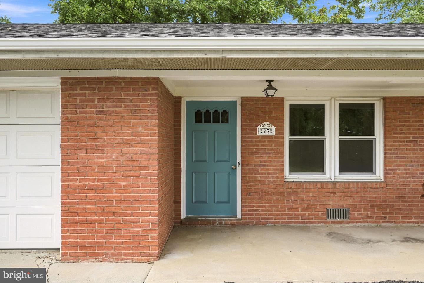 23 Drake Avenue photo 6