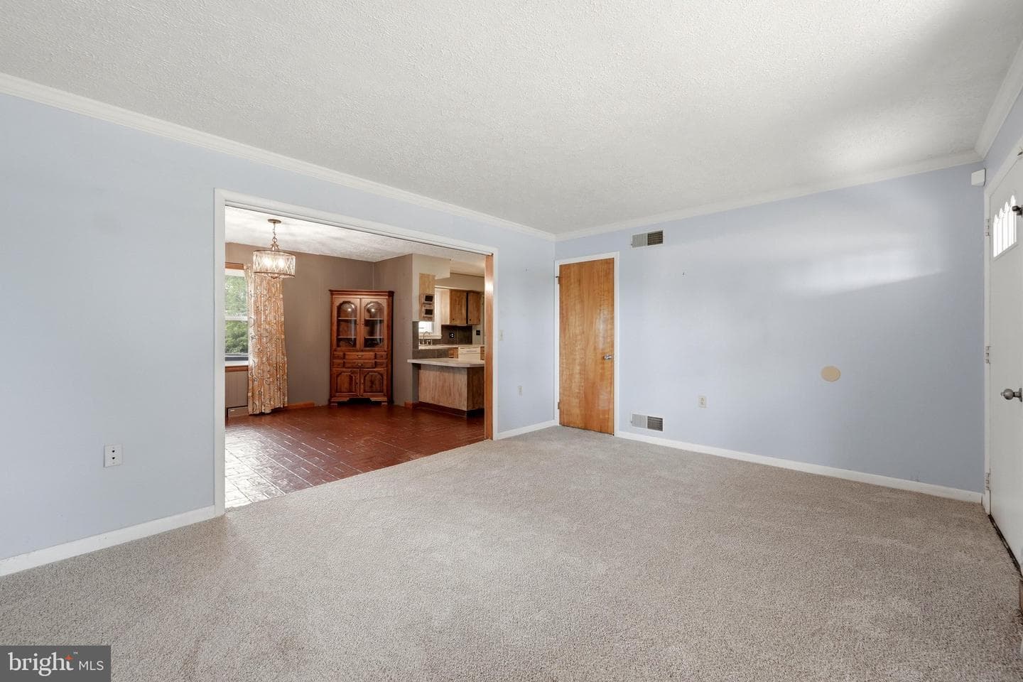 23 Drake Avenue photo 9