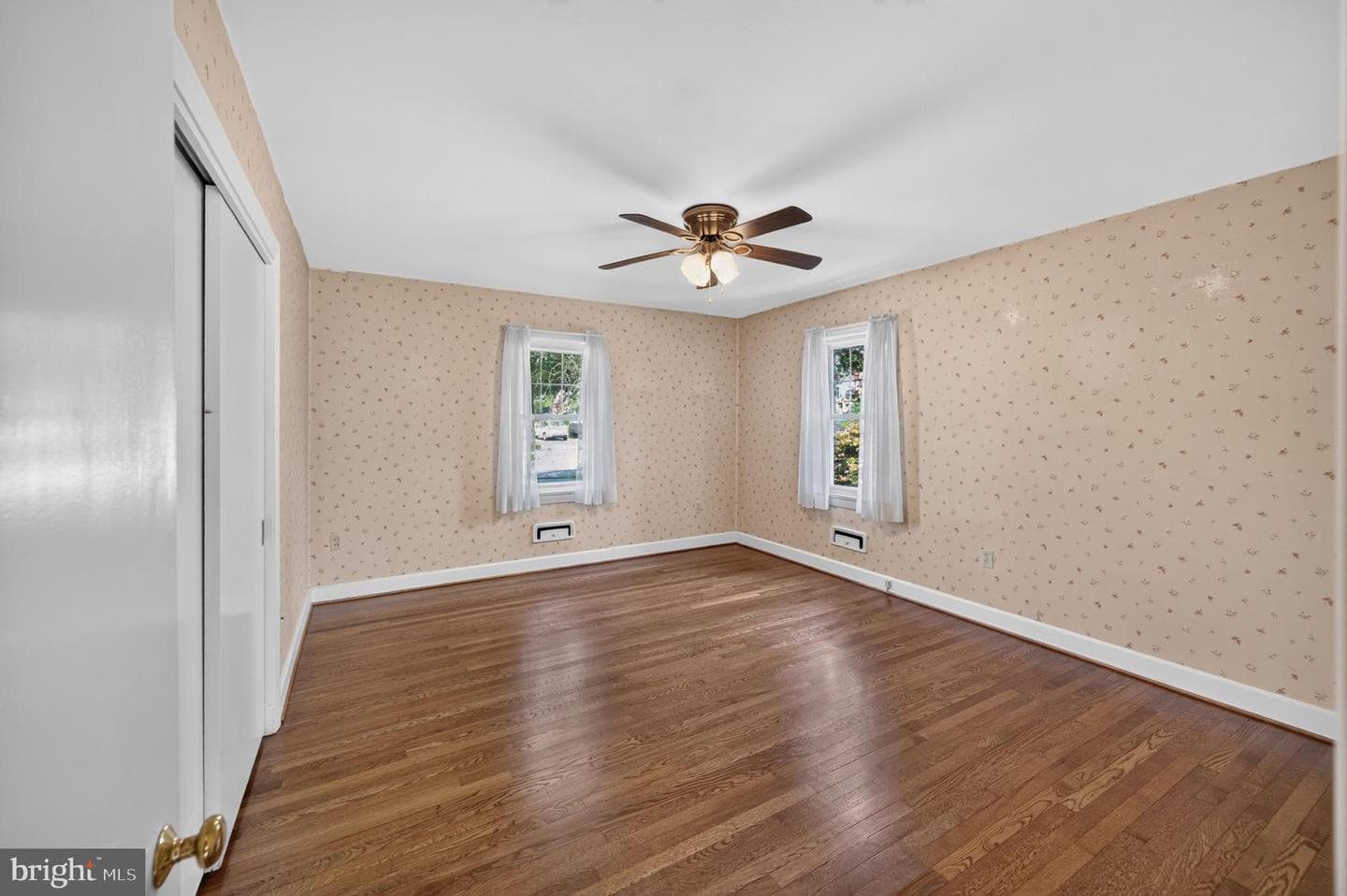 207 N Tennessee Avenue photo 9