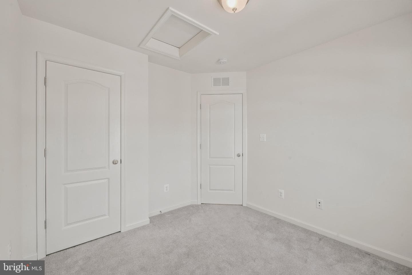 242 Charterhouse Street photo 38