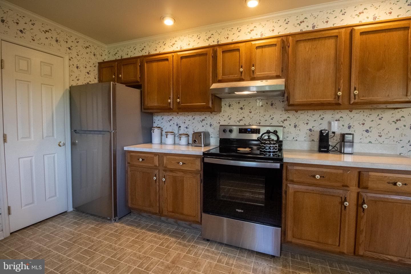 91 Meadowbrook Drive photo 23