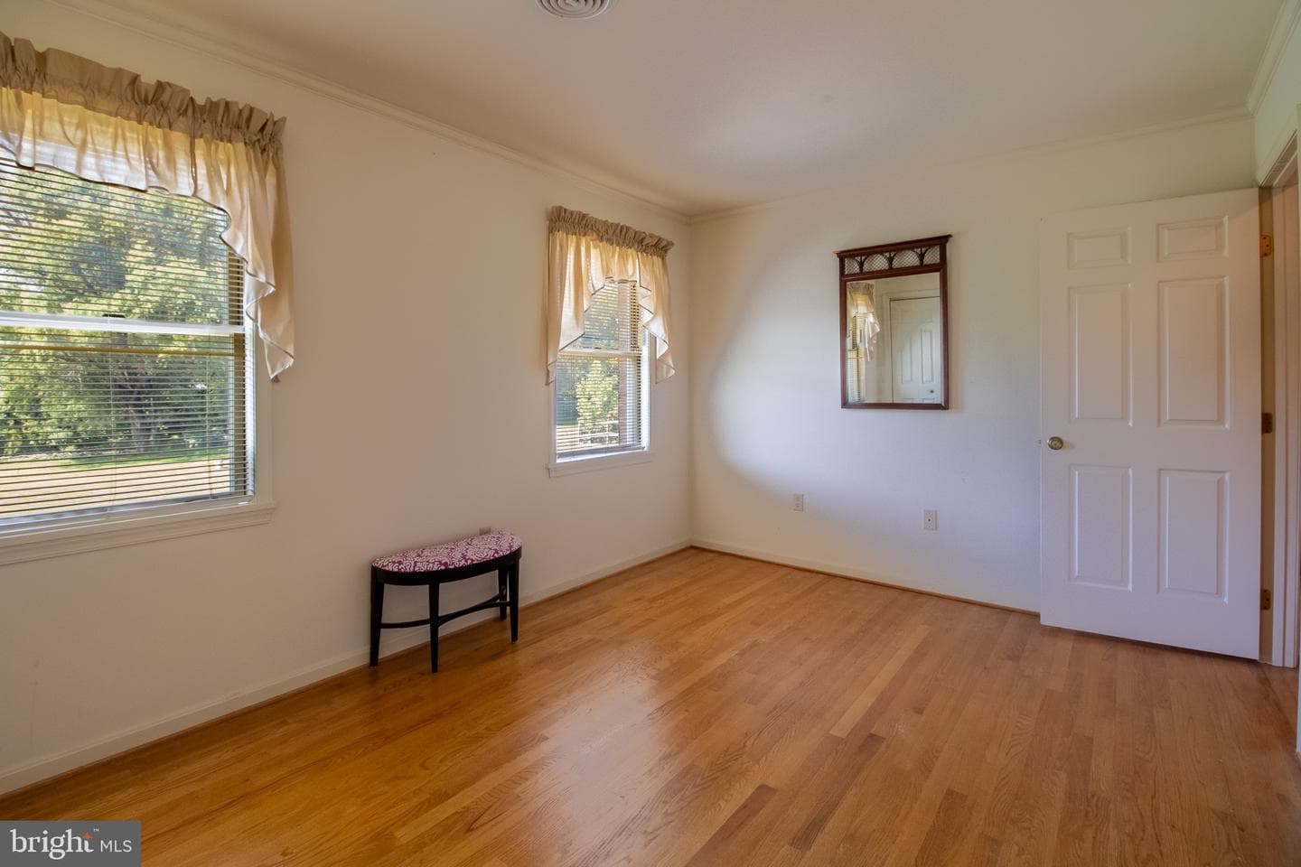 91 Meadowbrook Drive photo 38