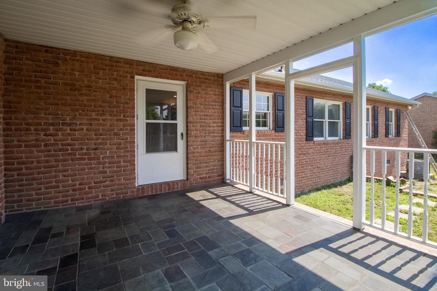 91 Meadowbrook Drive photo 46