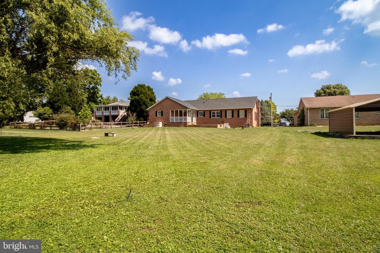 91 Meadowbrook Drive photo 52