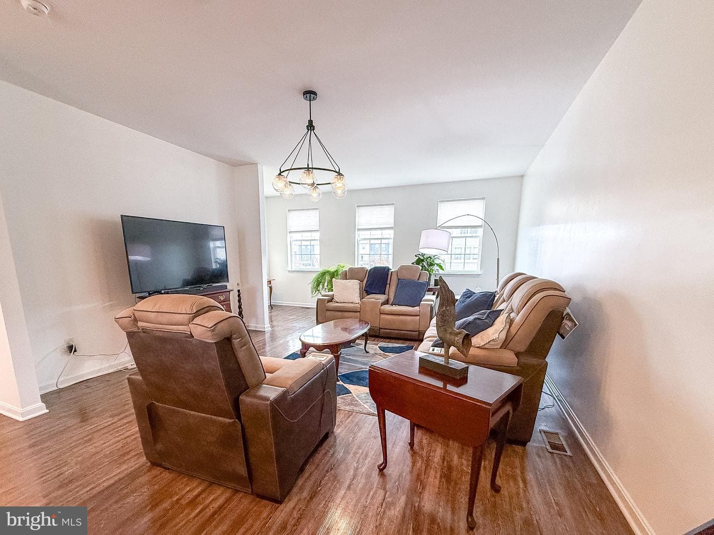 185 Drexel Court photo 5