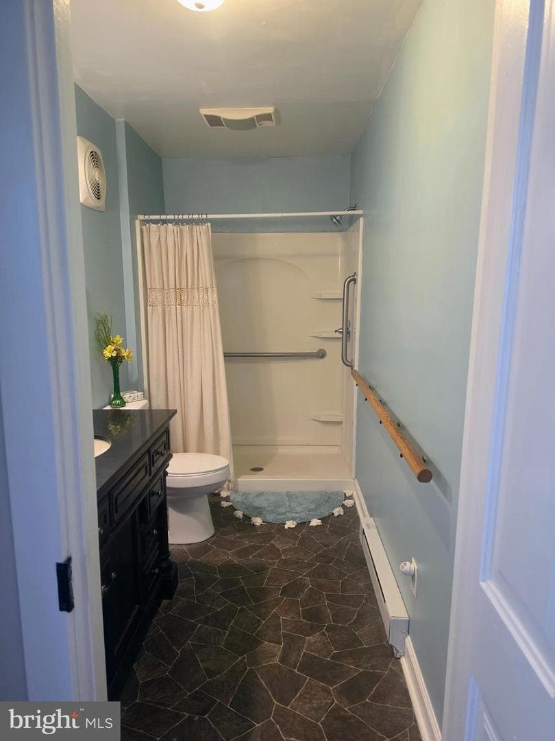 417 W Burke Street photo 9