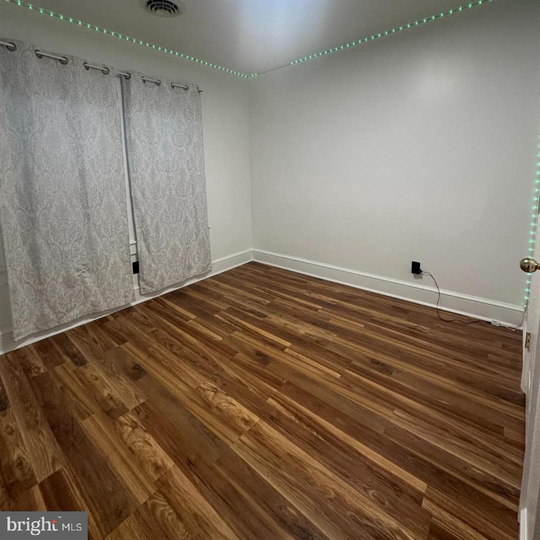 633 N Queen Street photo 7