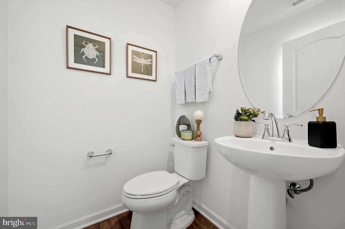462 Ludgate Manor photo 20