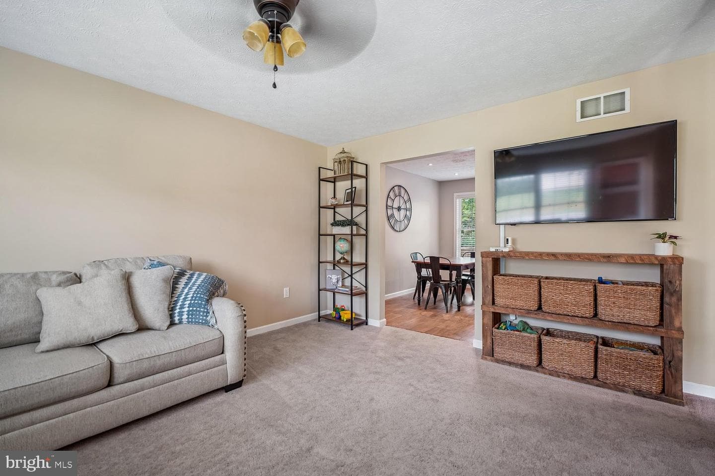 241 Coriander Way photo 6