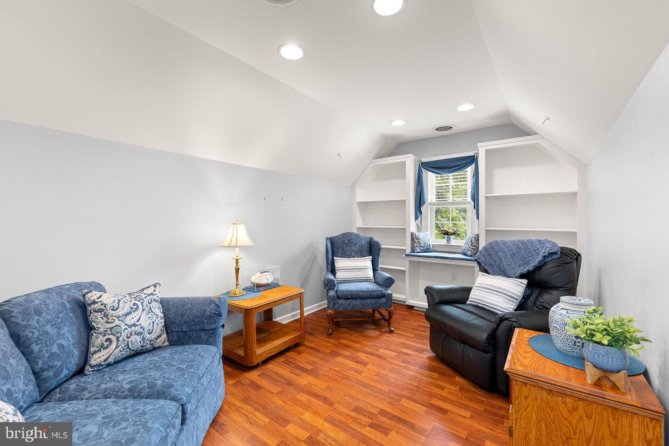 483 Sierra Drive photo 33