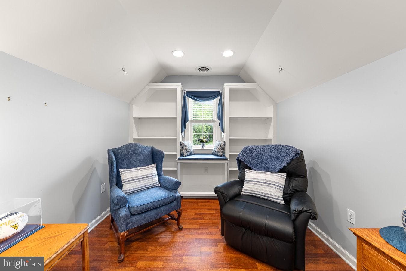 483 Sierra Drive photo 34