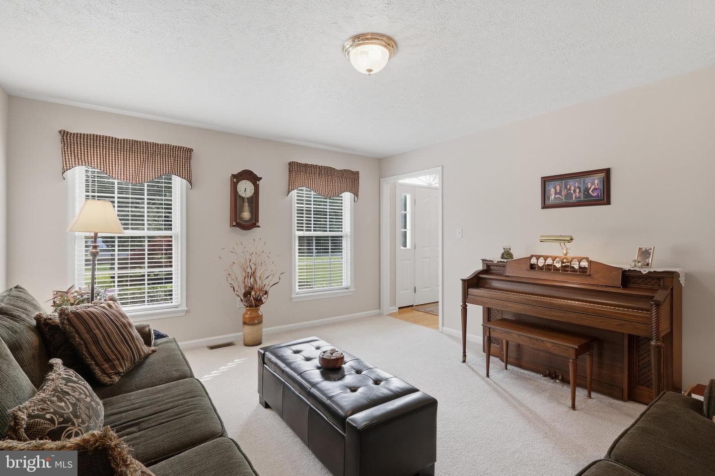 221 Hadley Drive photo 11