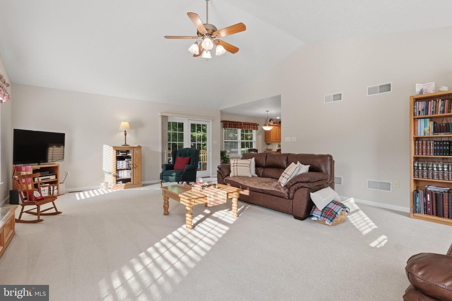 221 Hadley Drive photo 23