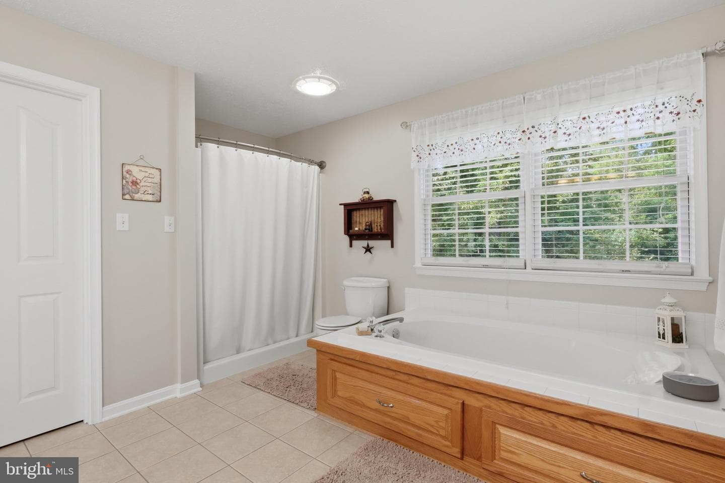 221 Hadley Drive photo 34