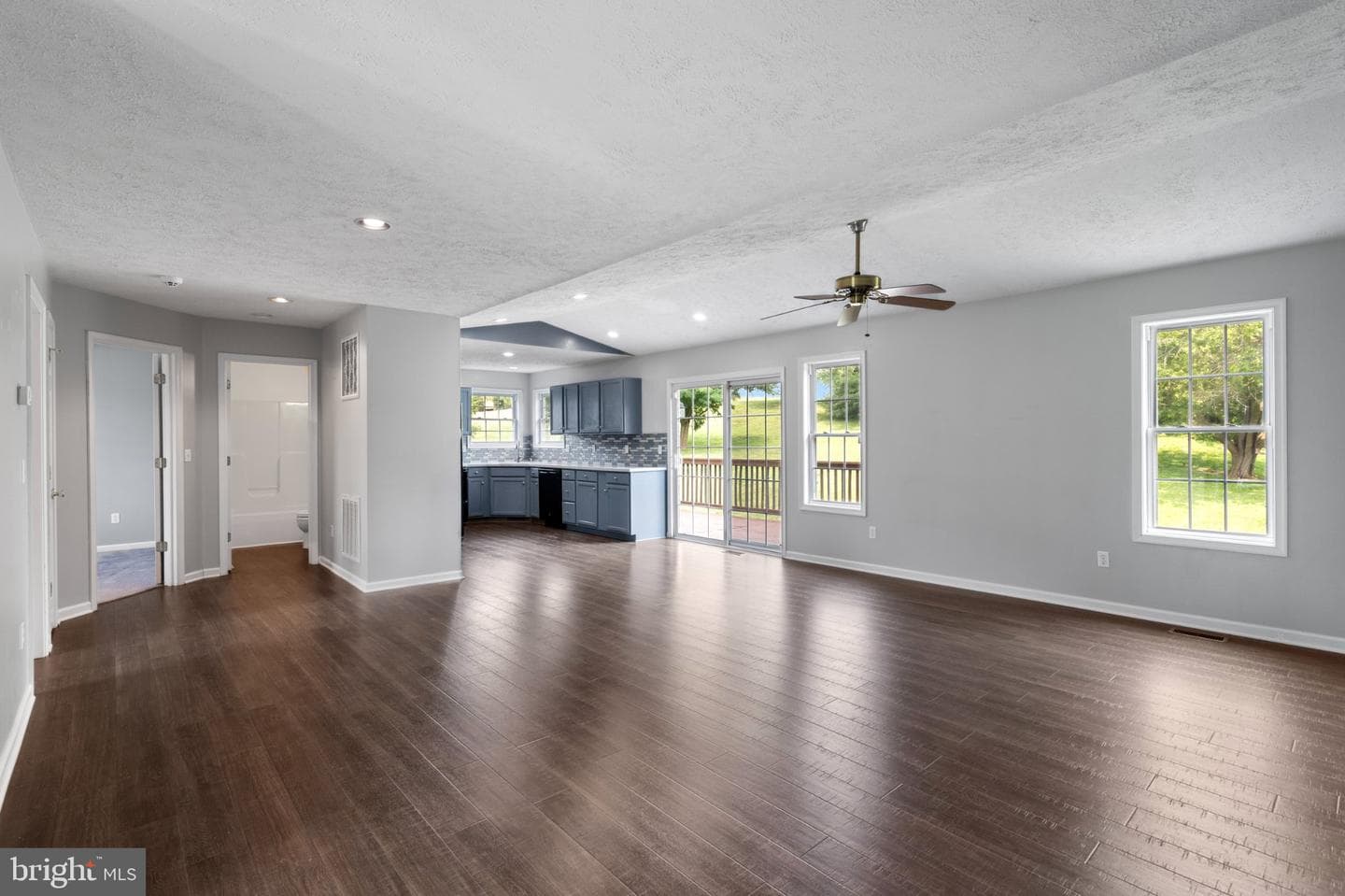 75 Barlow Court photo 4