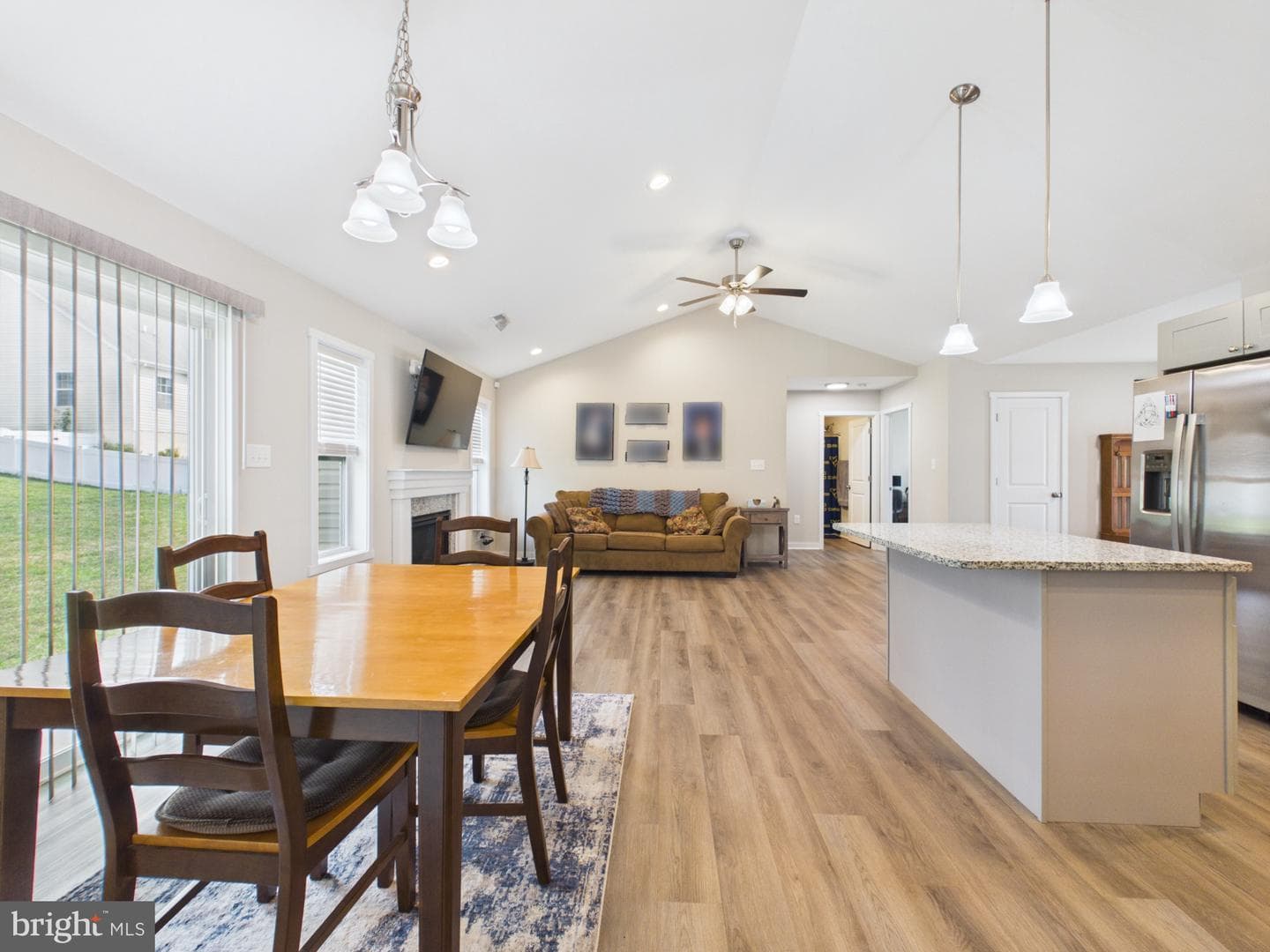 130 Constellation Road photo 19