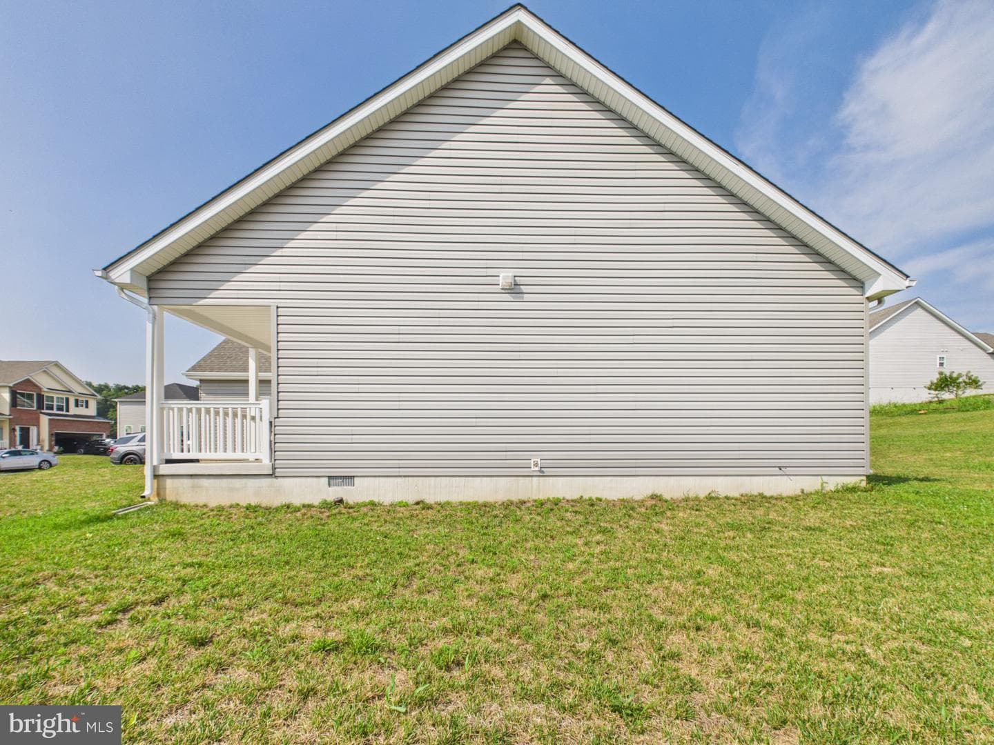 130 Constellation Road photo 5