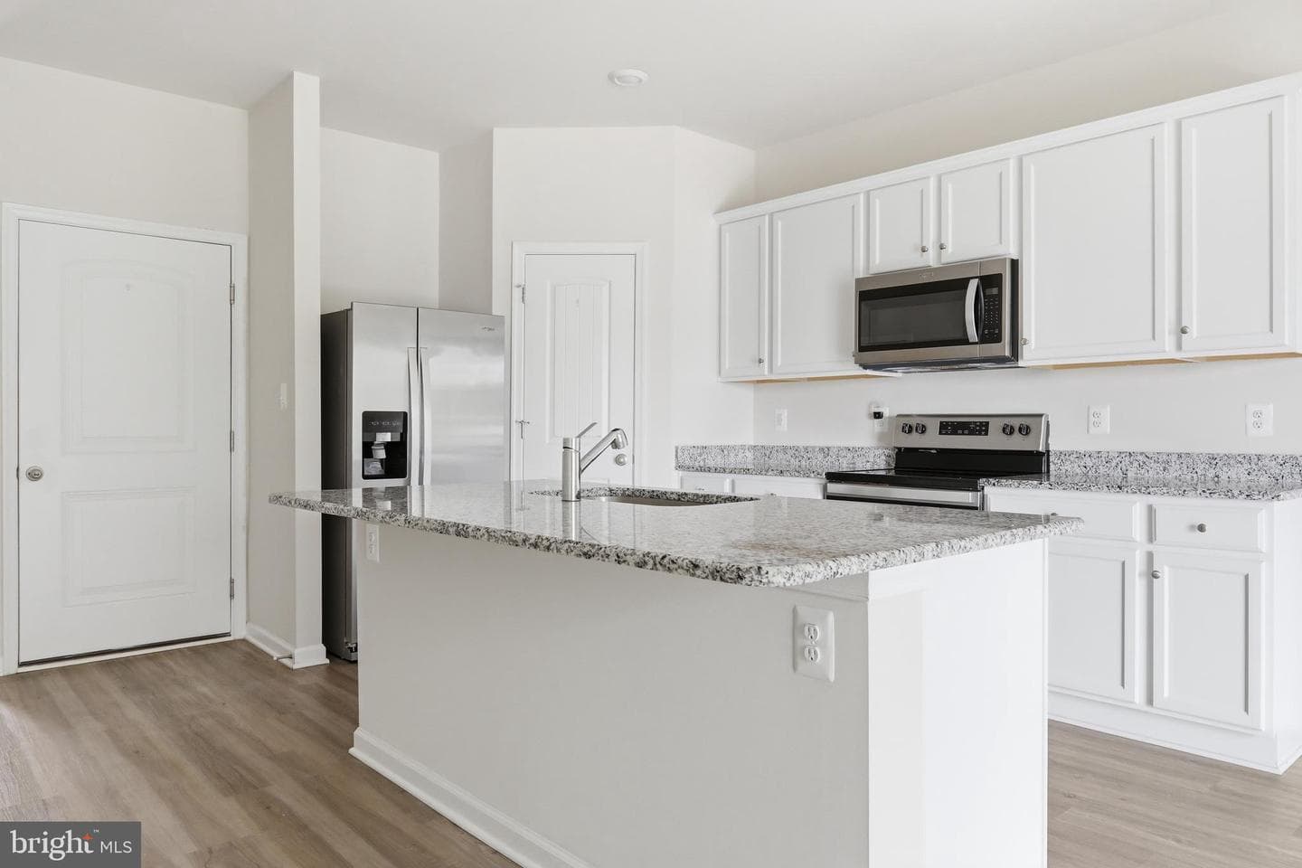 112 Paddington St photo 8