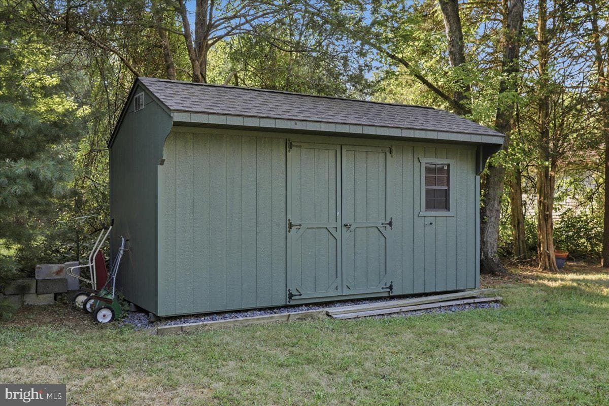 121 Belle Boyd Boulevard photo 29
